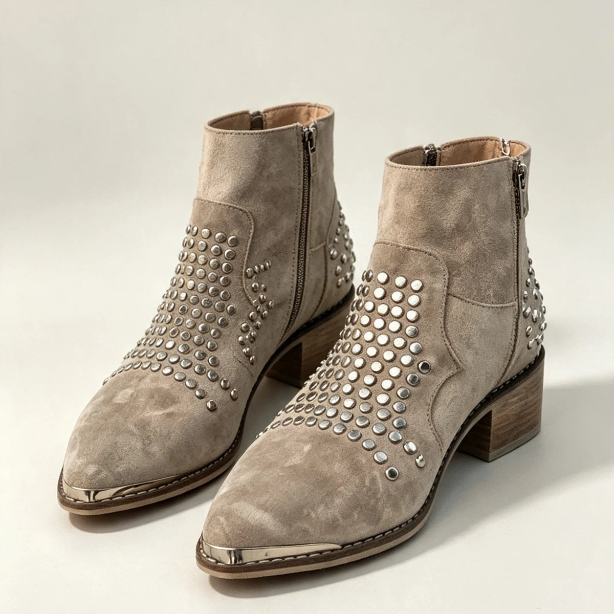 ✨ Last Day ✨ 70% OFF 💥 Studded Suede Textured Pointy Toe Chunky Boots 👢🔥