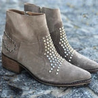 ✨ Last Day ✨ 70% OFF 💥 Studded Suede Textured Pointy Toe Chunky Boots 👢🔥